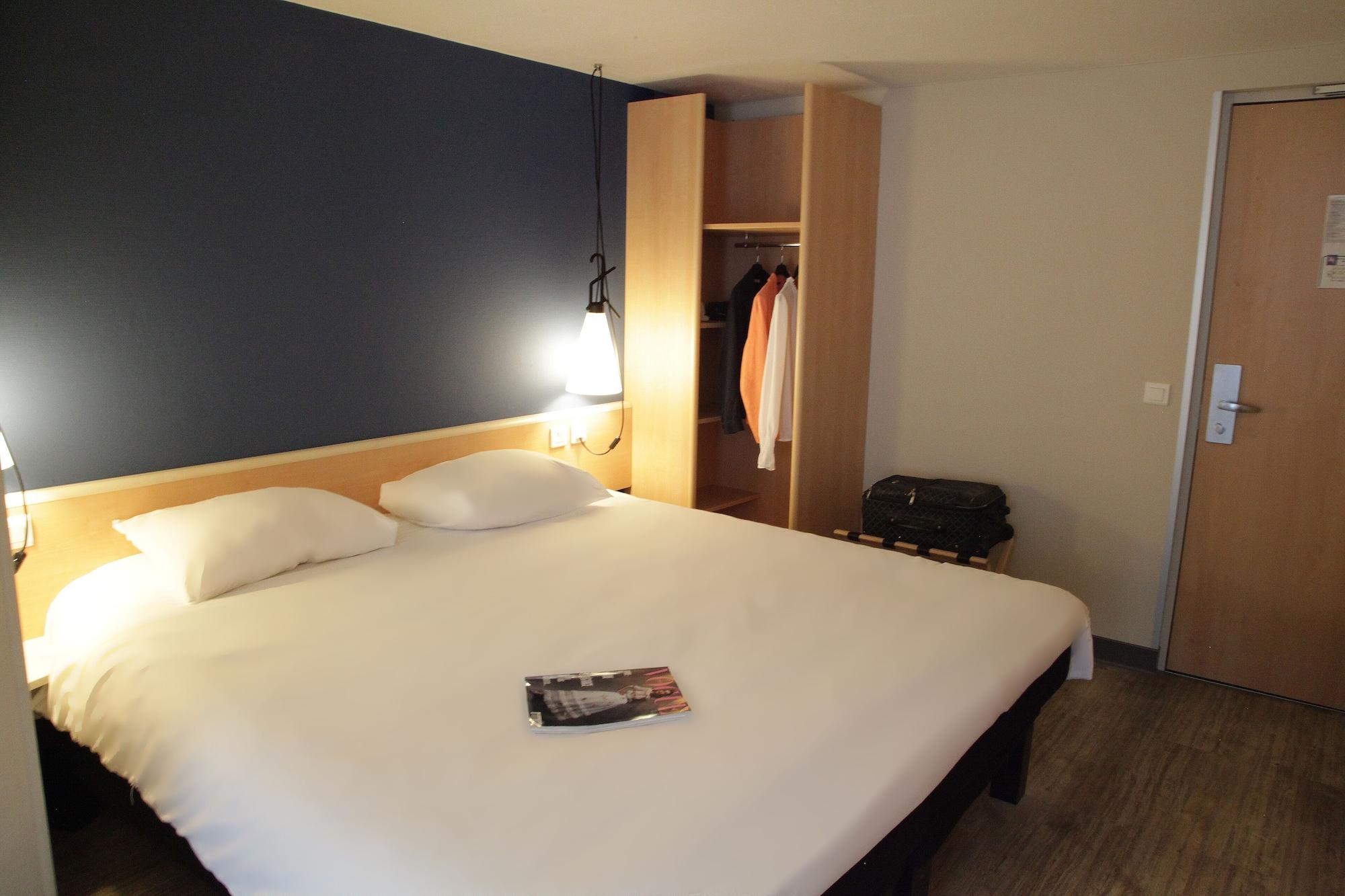 Ibis Brest Kergaradec Hotel Exterior photo